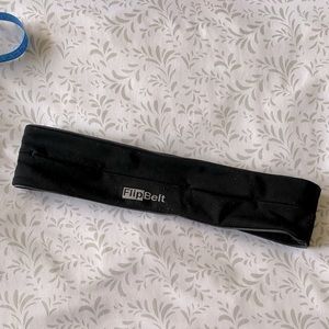 S/M flip belt